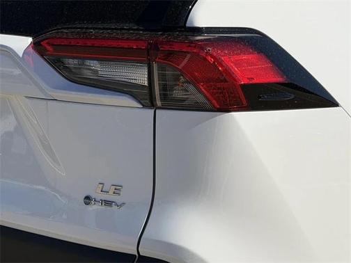 2025 Toyota RAV4 Hybrid LE