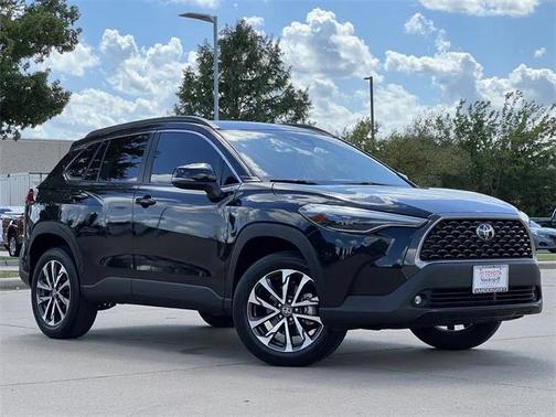 2023 Toyota Corolla Cross XLE