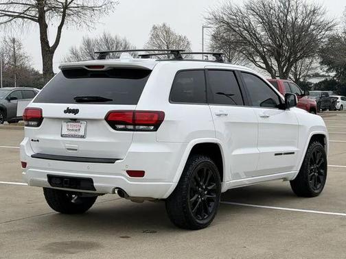 2021 Jeep Grand Cherokee Laredo