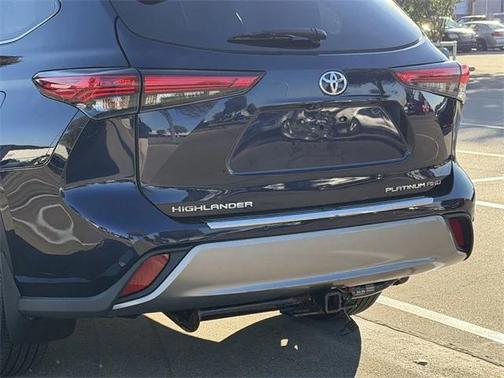 2022 Toyota Highlander Platinum