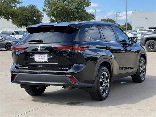 2024 Toyota Highlander XLE