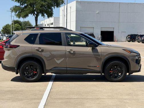 Baja Storm 2025 Nissan Rogue Rock Creek
