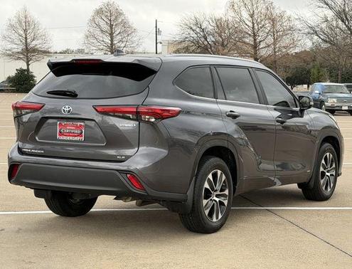 2023 Toyota Highlander Hybrid XLE