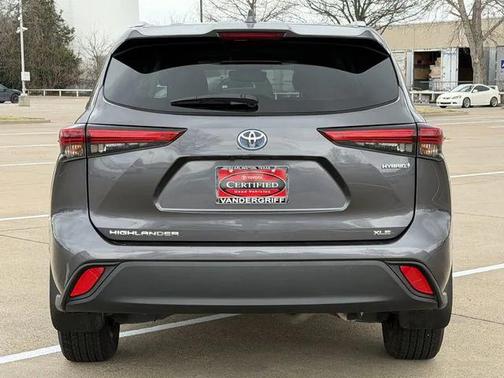 2023 Toyota Highlander Hybrid XLE