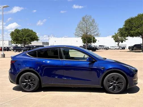 2024 Tesla Model Y Long Range Dual Motor All-Wheel Drive