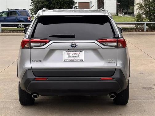 2024 Toyota RAV4 Hybrid XLE