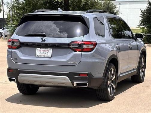 2025 Honda Pilot Touring 8-Passenger