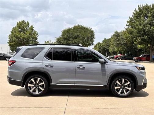 2025 Honda Pilot Touring 8-Passenger
