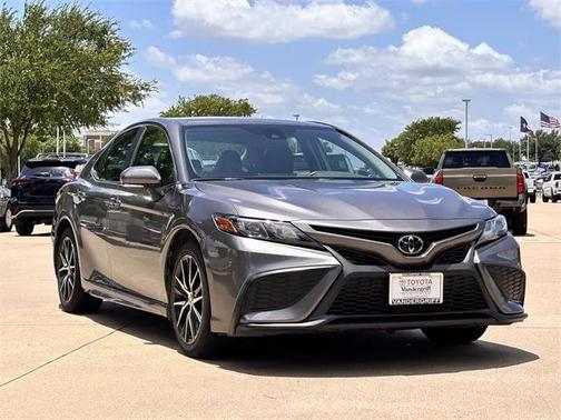 2023 Toyota Camry SE