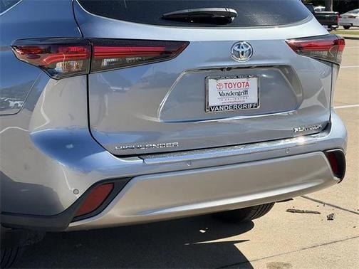 2024 Toyota Highlander Platinum