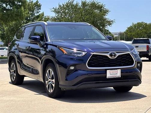2024 Toyota Highlander XLE