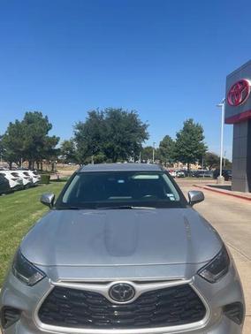 2021 Toyota Highlander L