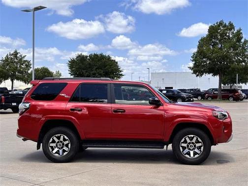 2023 Toyota 4Runner TRD Off Road