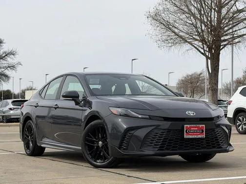 2025 Toyota Camry SE