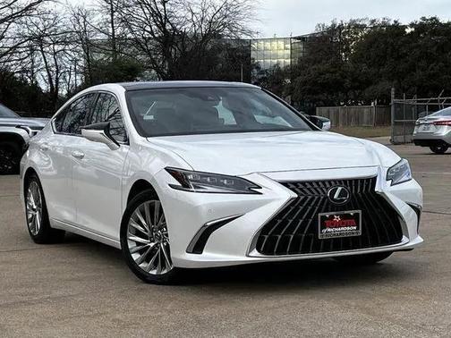 2022 Lexus ES 350 Ultra Luxury
