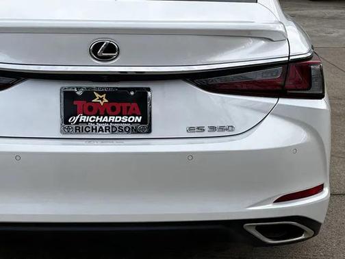 2022 Lexus ES 350 Ultra Luxury