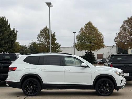 2022 Volkswagen Atlas 2.0T SE w/Technology 4MOTION