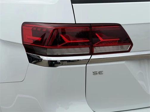 2022 Volkswagen Atlas 2.0T SE w/Technology 4MOTION