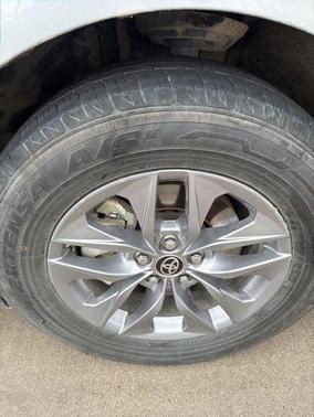 Celestial Silver 2024 Toyota Sienna XLE