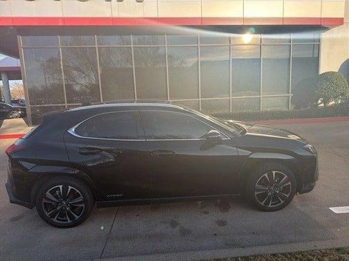 2022 Lexus UX 250h Base