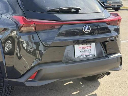 2022 Lexus UX 250h Base