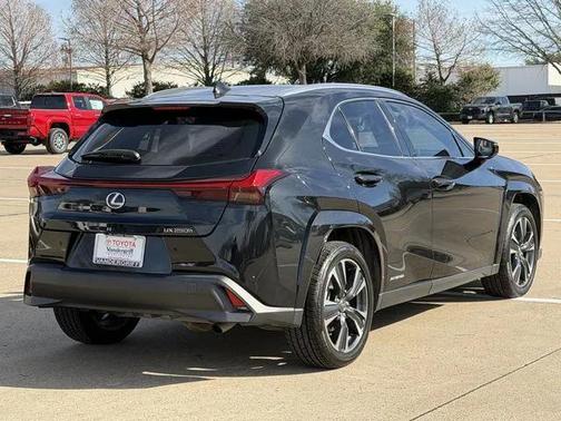 2022 Lexus UX 250h Base