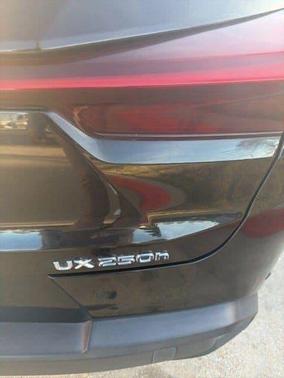 2022 Lexus UX 250h Base