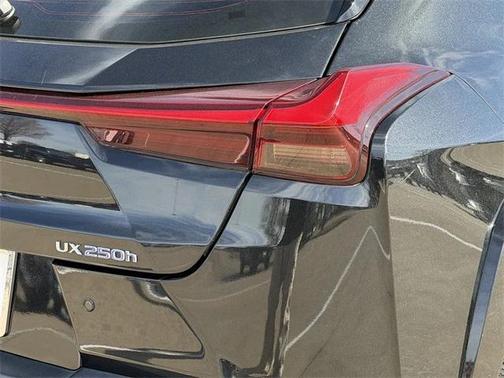 2022 Lexus UX 250h Base