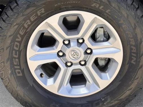 2023 Toyota 4Runner SR5