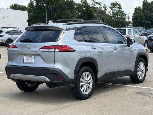 Sonic Silver 2024 Toyota Corolla Cross LE