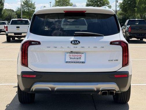 Glacial White Pearl 2021 Kia Telluride EX