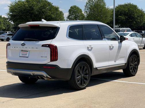 Glacial White Pearl 2021 Kia Telluride EX