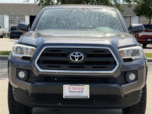 2017 Toyota Tacoma SR5
