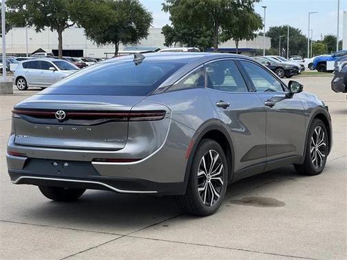 2024 Toyota Crown XLE