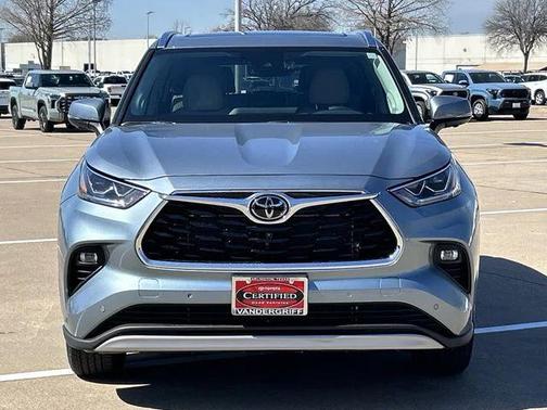 2024 Toyota Highlander Platinum