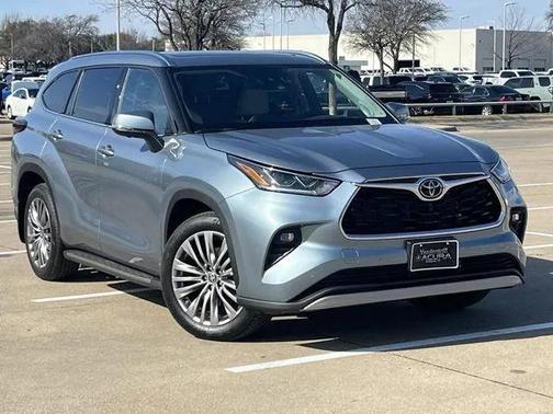 2024 Toyota Highlander Platinum