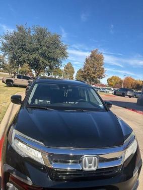 2019 Honda Pilot Touring 8-Passenger