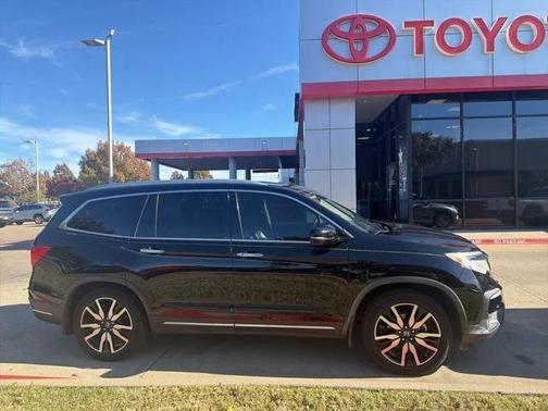 2019 Honda Pilot Touring 8-Passenger