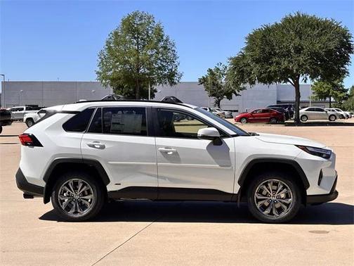 2025 Toyota RAV4 Hybrid XLE Premium