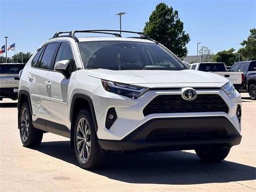 2025 Toyota RAV4 Hybrid XLE Premium