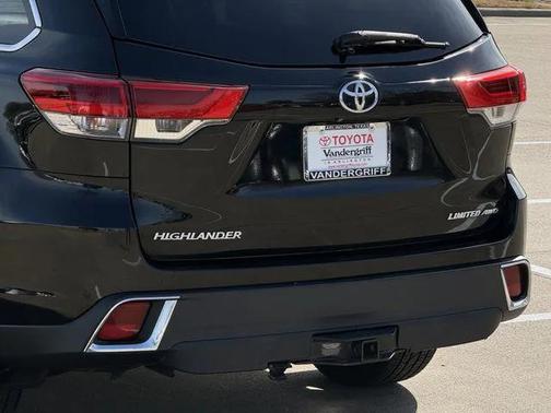 2017 Toyota Highlander Limited