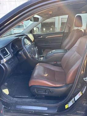 2017 Toyota Highlander Limited