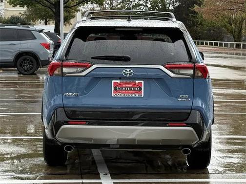 2023 Toyota RAV4 Hybrid SE