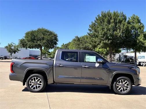 2025 Toyota Tundra Hybrid 1794 Edition