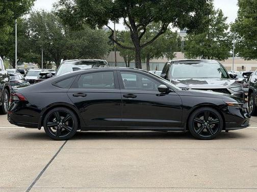 Crystal Black Pearl 2024 Honda Accord Hybrid Sport-L