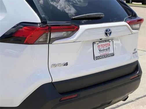 2024 Toyota RAV4 Hybrid LE