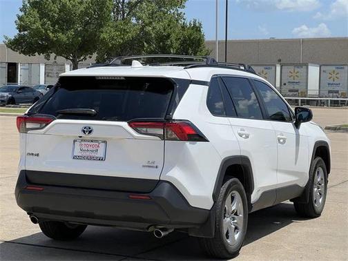 2024 Toyota RAV4 Hybrid LE