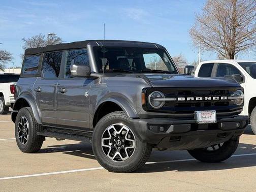 2022 Ford Bronco Outer Banks