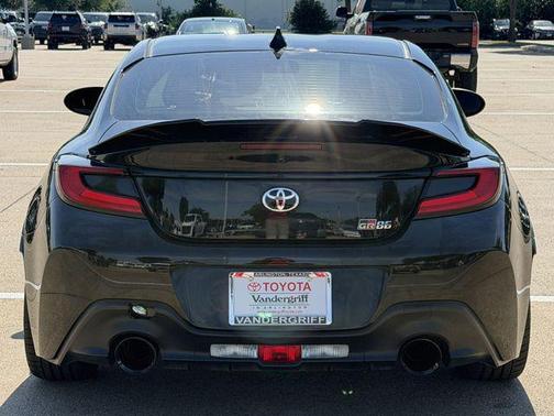 Raven 2024 Toyota GR86 Base