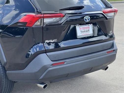 2022 Toyota RAV4 Hybrid LE